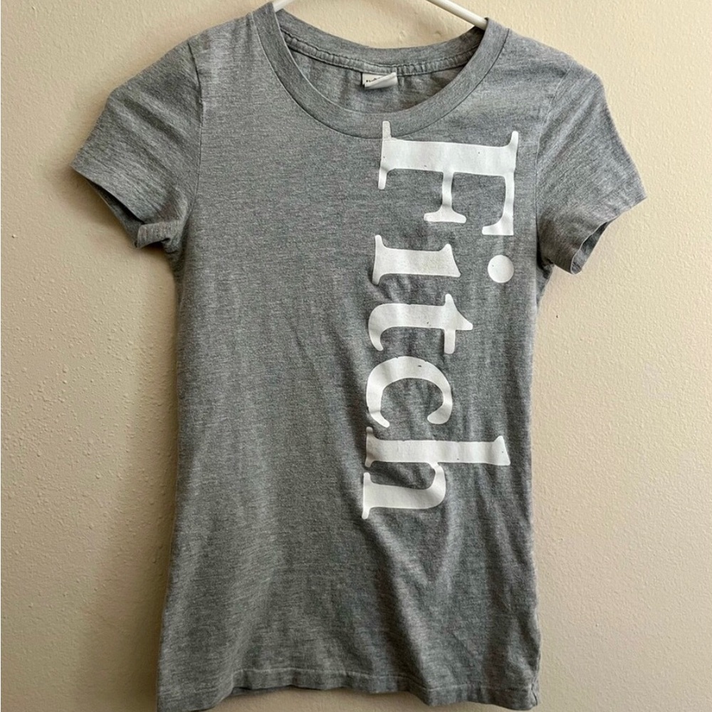 Abercrombie & Fitch Gray Short Sleeve Tee